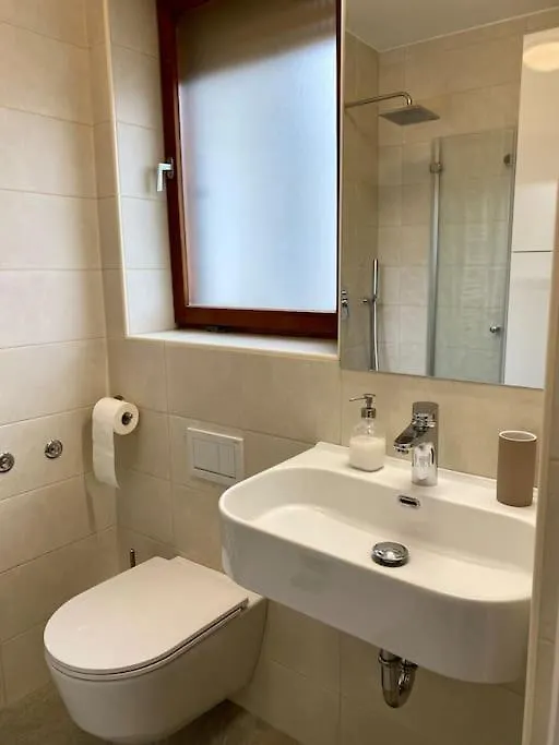 Apartment Spacious Apt In A Quiet Neighbourhood + Private Parking Ljubljana